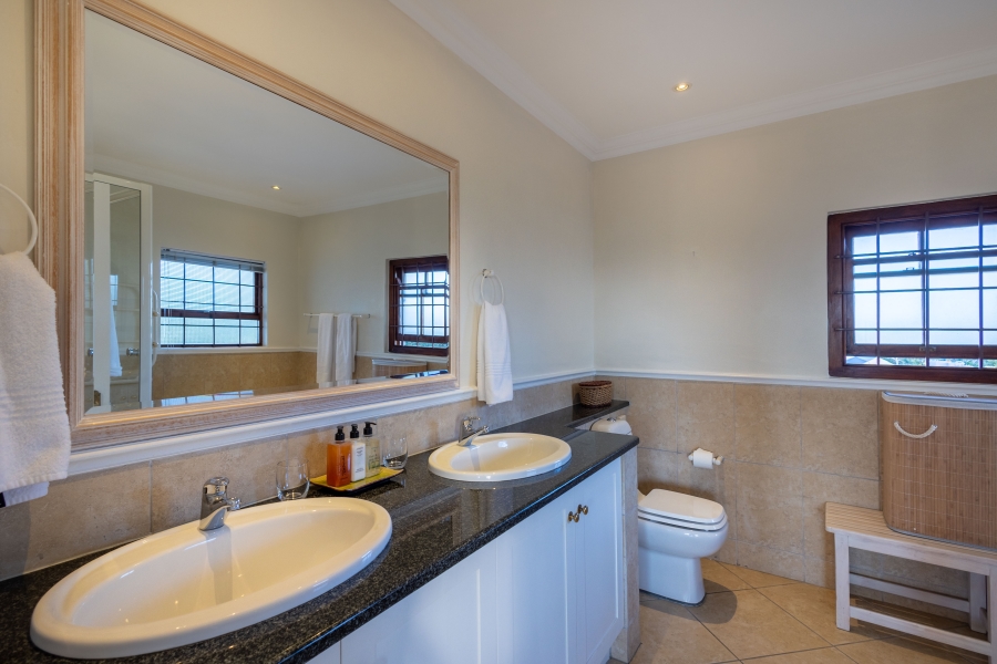 7 Bedroom Property for Sale in Bowtie Western Cape